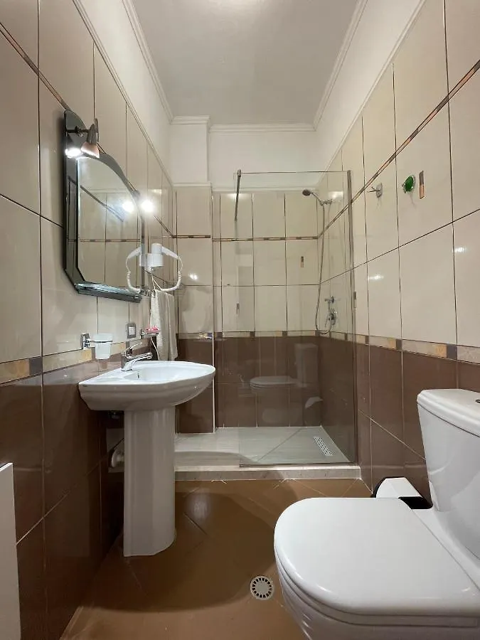 Hotel Benilva Shkallnur