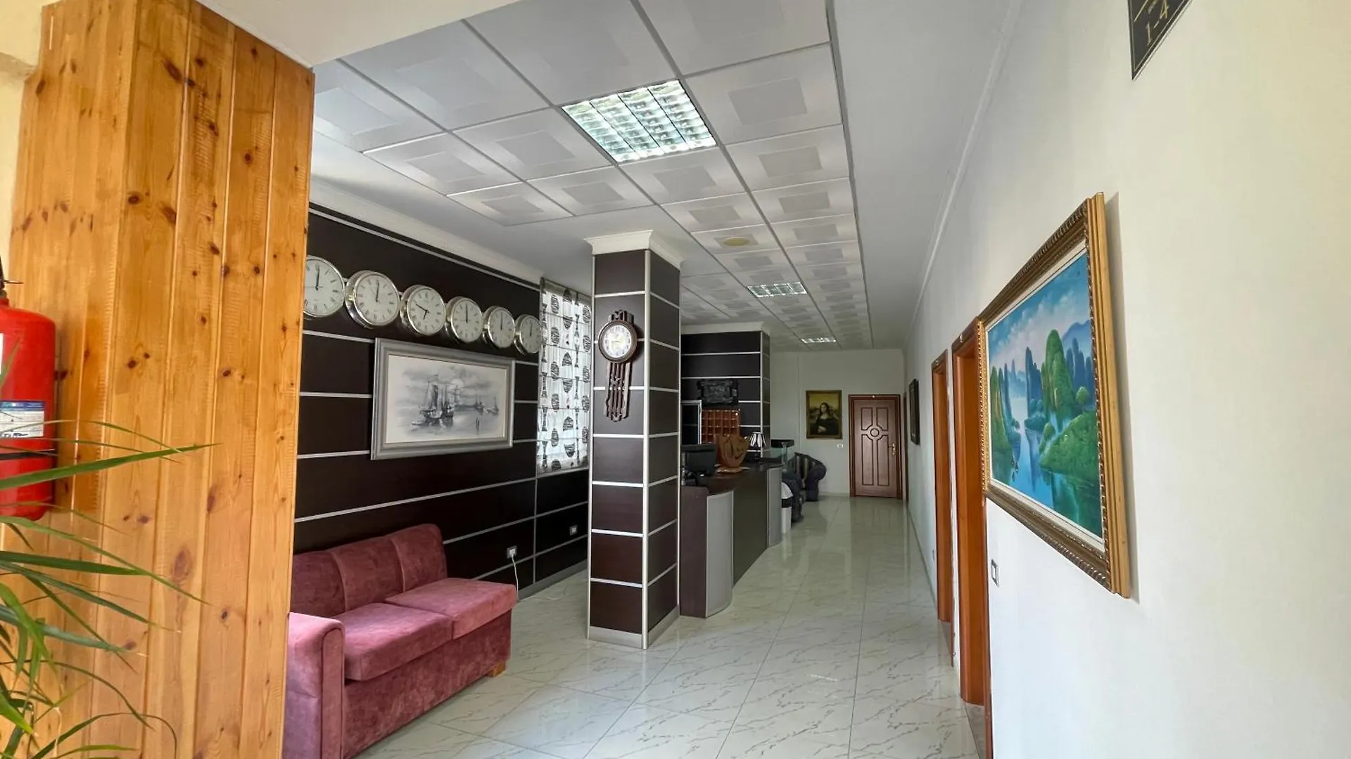 Hotel Benilva Shkallnur